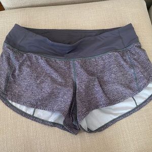 Lululemon speed shorts size 6 2.5 inch inseam